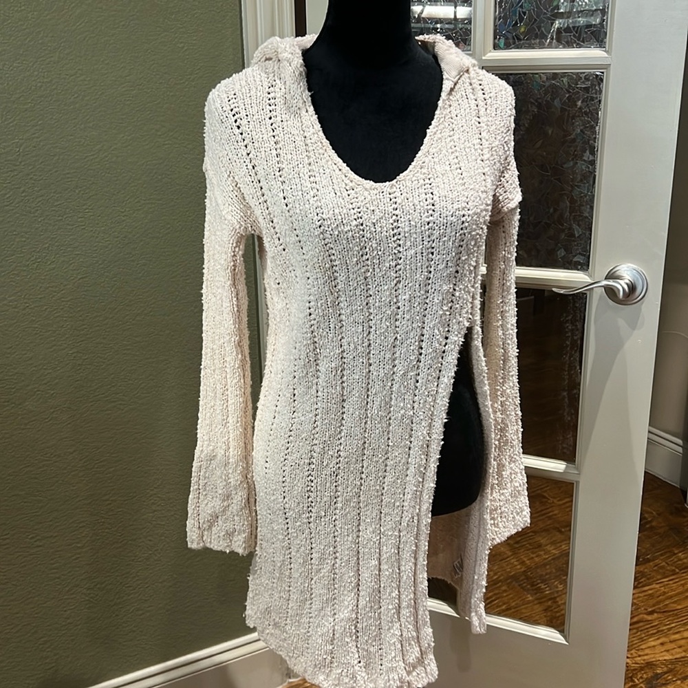 Georgie’s free People sweater pull over